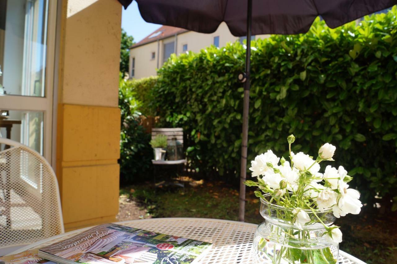 Liebevoll Eingerichtete Ferienwohnung Am Rande Von Berlin Blankenfelde-Mahlow エクステリア 写真